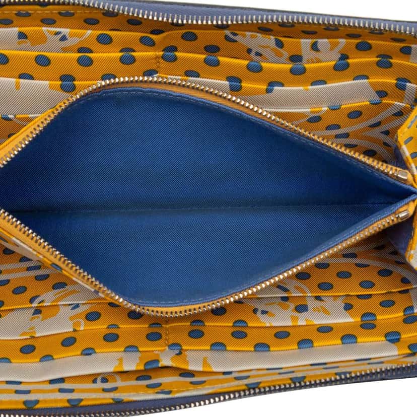 Hermès Epsom Silk In Classique Long Wallet Blue Leather Good condition - Model View