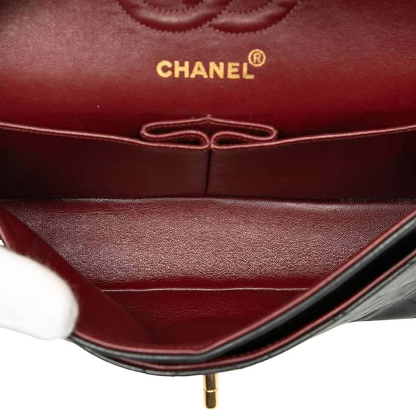 Chanel Small Classic Lambskin Double Flap Black Leather Very good condition - Model View