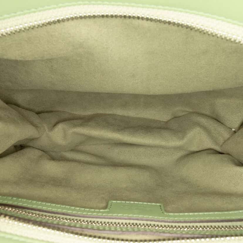 Gucci Small Leather Petite GG Tote Green Leather Very good condition - Model View