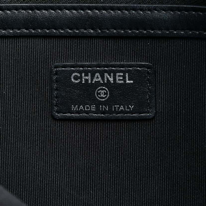 Chanel Medium Croc Embossed Calfskin Gabrielle Cosmetic Case Black Leather Very good condition - Box View