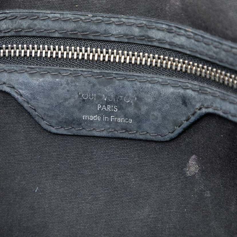 Louis Vuitton Epi Brea MM Black Leather Good condition - Box View