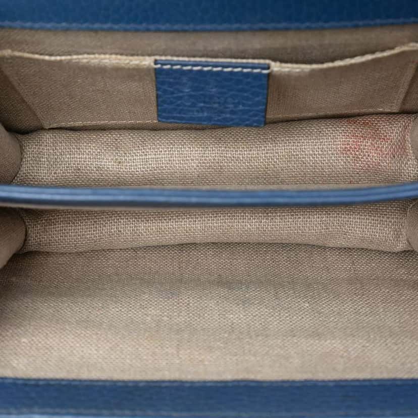 Gucci Small Dollar Calfskin Interlocking G Crossbody Blue Leather Very good condition - Model View