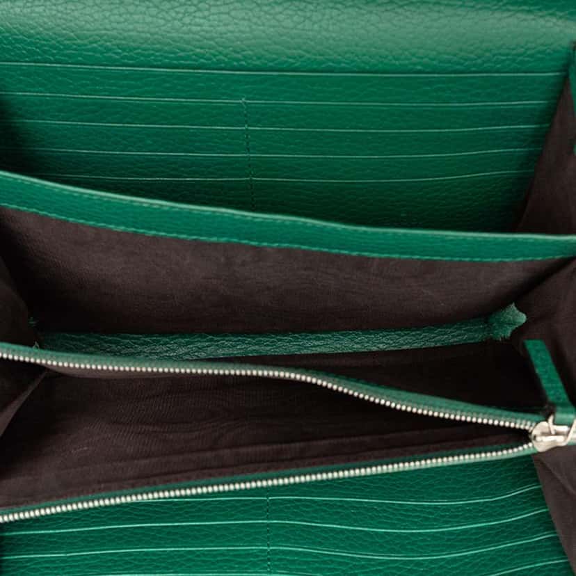 Gucci Leather Dionysus Wallet on Chain Green Leather Very good condition - Model View