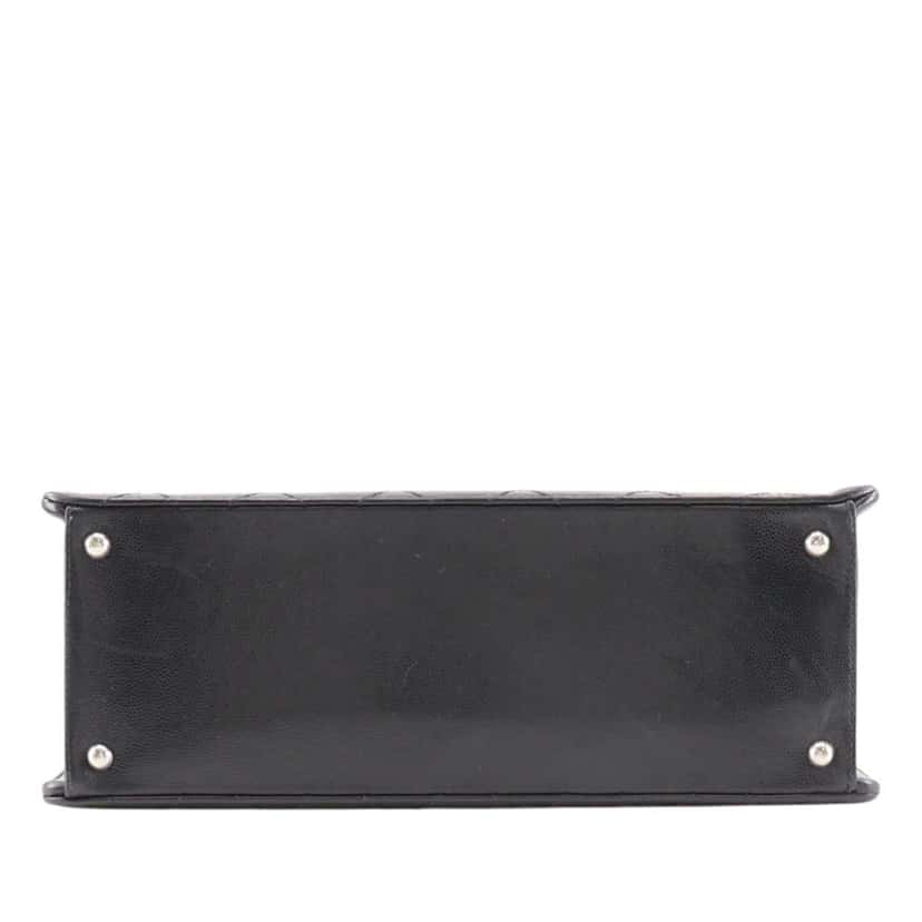 Chanel Quilted Caviar Chain Tote Black Leather Very good condition - Model View