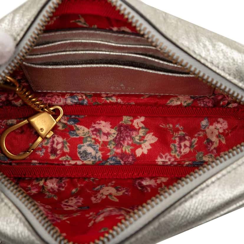 Gucci Mini Quilted Leather Web Trapuntata Crossbody Silver Leather Very good condition - Model View