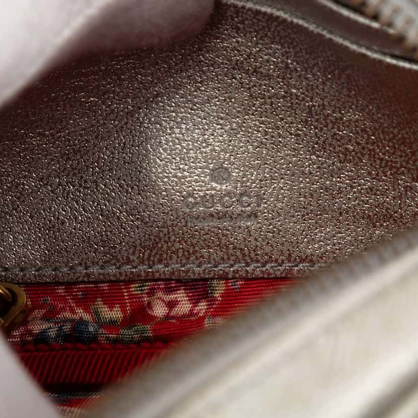 Gucci Mini Quilted Leather Web Trapuntata Crossbody Silver Leather Very good condition - Box View