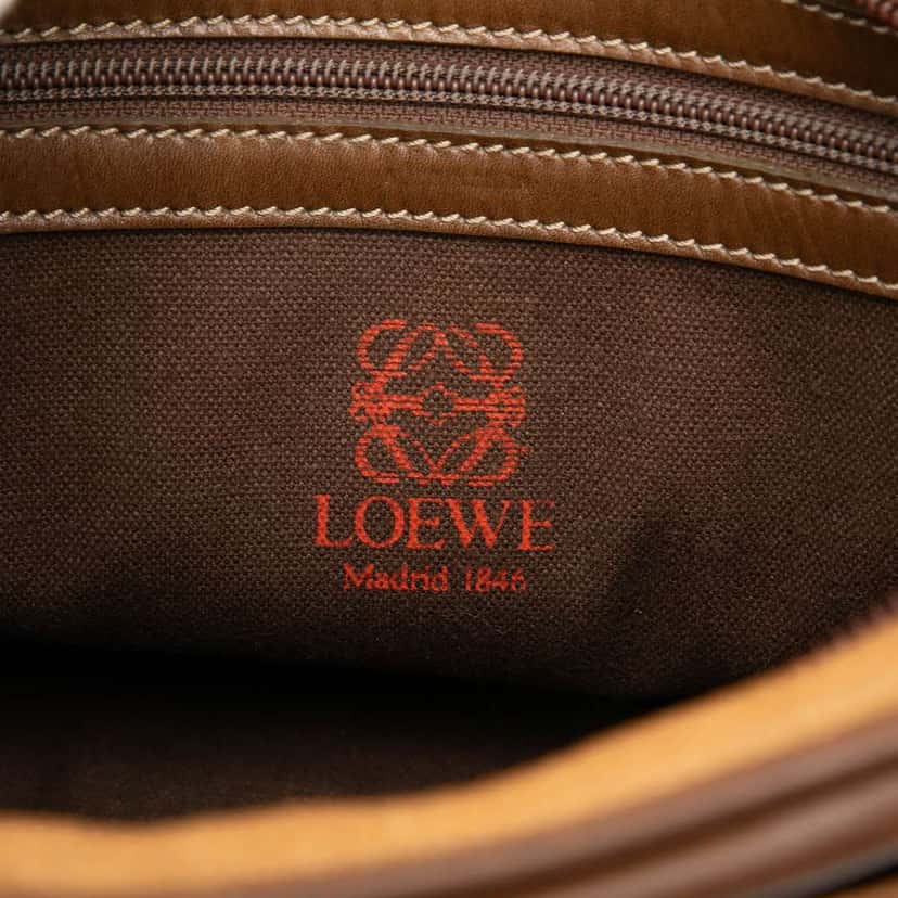 Loewe Leather Anagram Crossbody Brown Leather Good condition - Box View