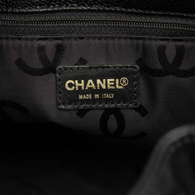 Chanel CC Caviar Drawstring Tote Black Leather Very good condition - Box View