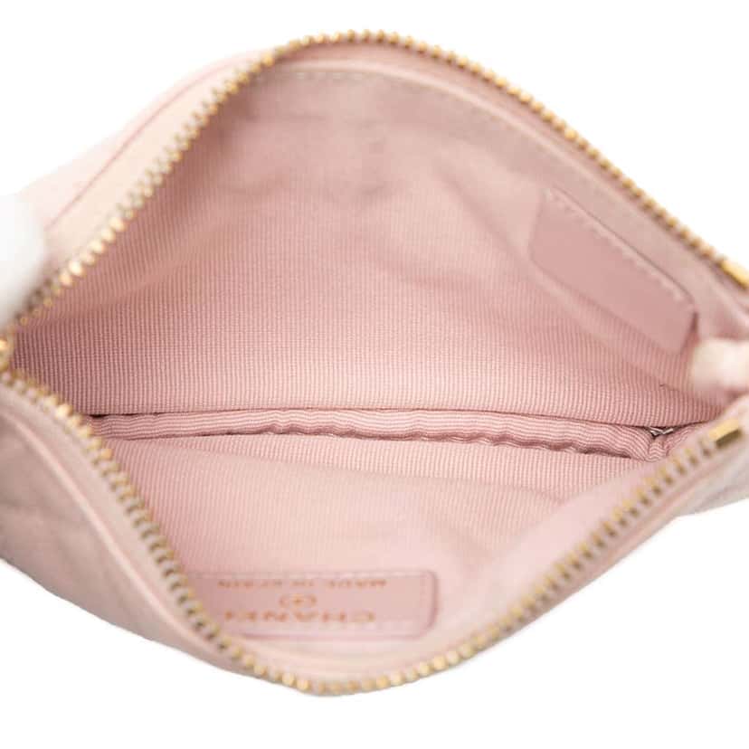 Chanel Mini Quilted Caviar O Case Pouch Pink Leather Very good condition - Model View