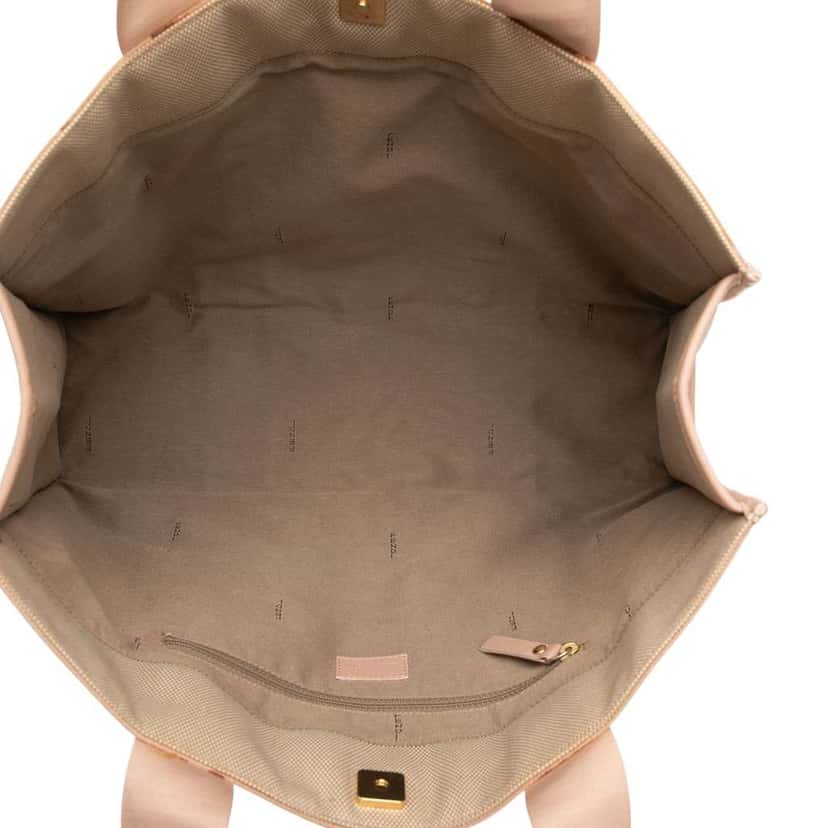 Fendi Zucca Trimmed Canvas Tote Brown Canvas Very good condition - Model View