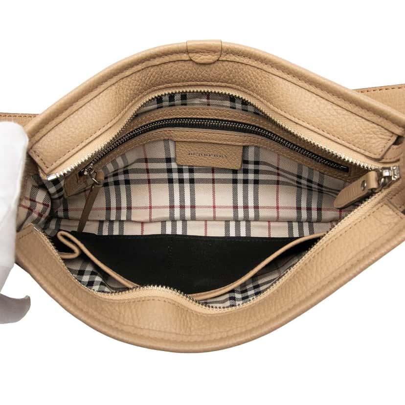 Burberry Leather Shoulder Bag Brown Leather Very good condition - Model View