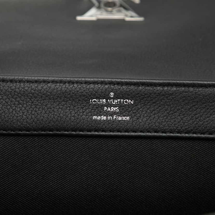 Louis Vuitton Leather Lockme II BB Black Leather Good condition - Box View
