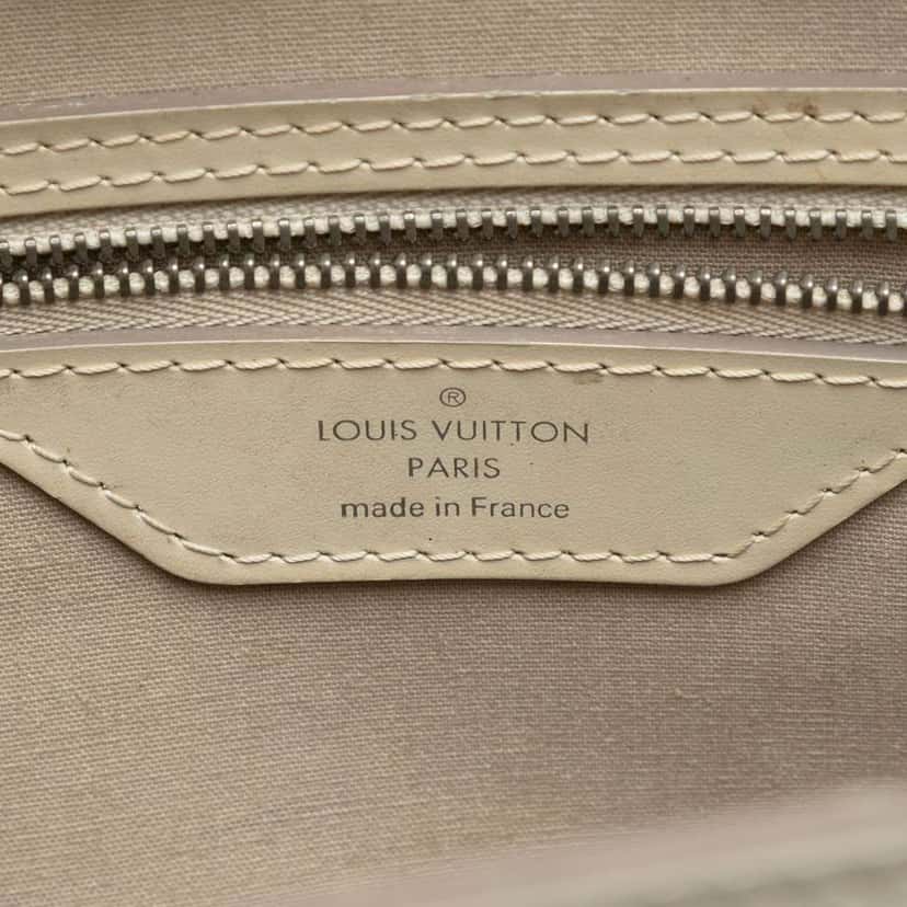 Louis Vuitton Epi Brea GM White Leather Very good condition - Box View