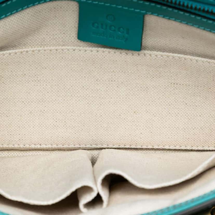 Gucci Calfskin Bright Bit Clutch Blue Leather Very good condition - Model View