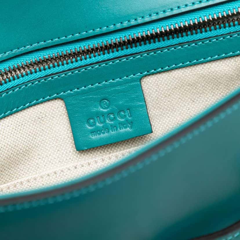 Gucci Calfskin Bright Bit Clutch Blue Leather Very good condition - Box View
