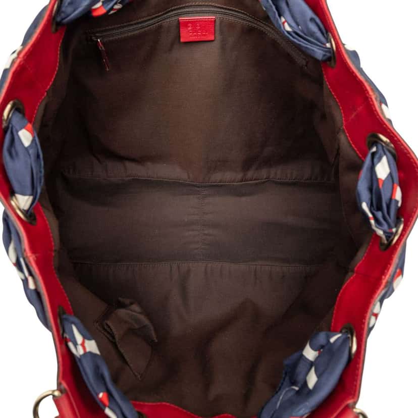 Gucci Large GG Canvas Positano Tote Red Canvas Very good condition - Model View