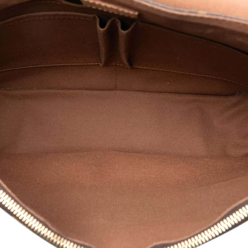 Louis Vuitton Monogram Beaubourg Messenger MM Brown Very good condition - Model View