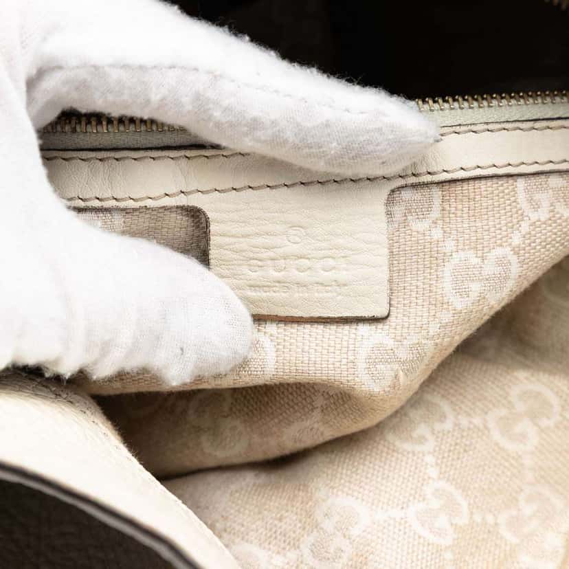 Gucci Calfskin Bamboo Diana Satchel White Leather Very good condition - Box View