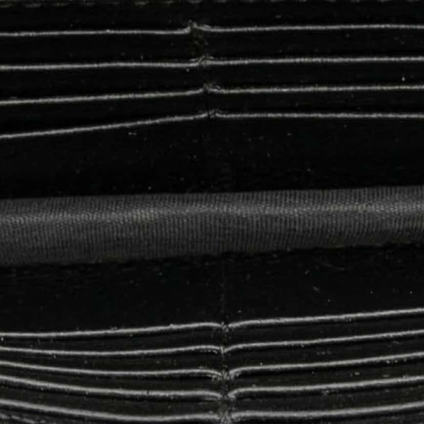 Gucci Leather Interlocking G Dollar Wallet on Chain Black Leather Very good condition - Model View