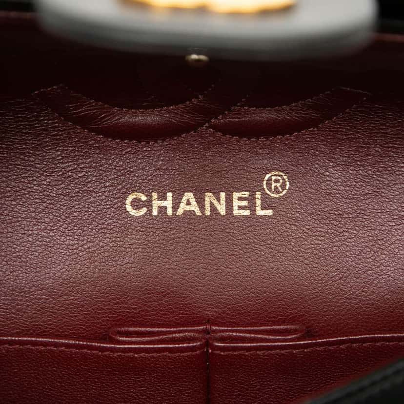 Chanel Medium Classic Lambskin Double Flap Black Leather Good condition - Box View