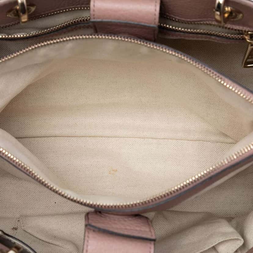 Gucci Medium Calfskin Bamboo Shopper Satchel Pink Leather Very good condition - Model View