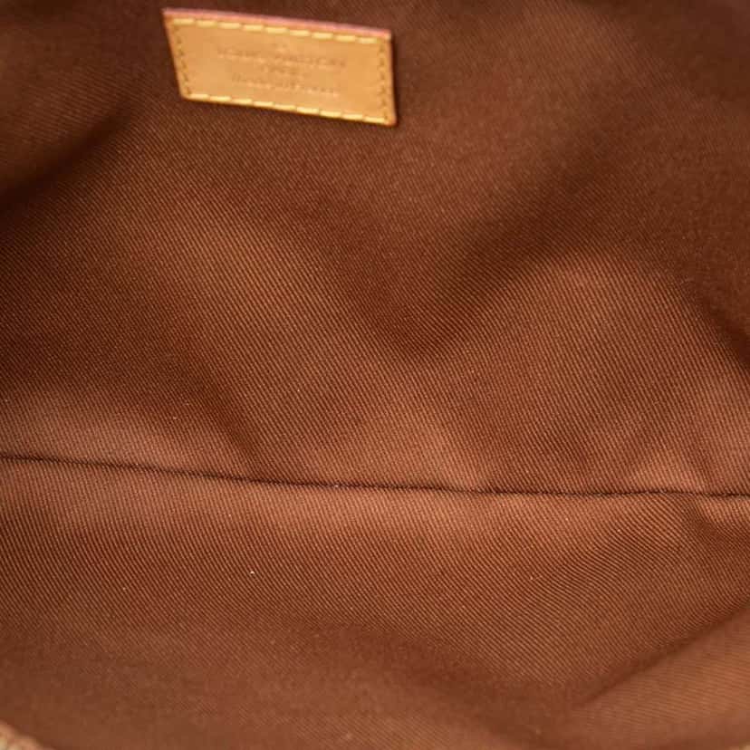 Louis Vuitton Monogram Etui Voyageur PM Brown Very good condition - Model View