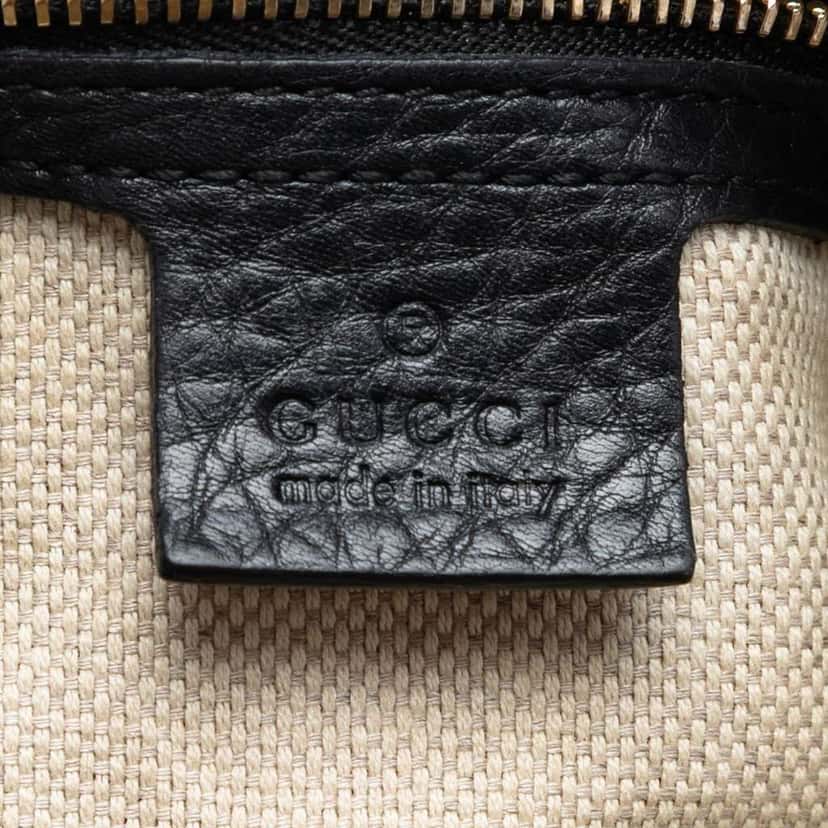 Gucci Pebbled Leather Soho Chain Zip Shoulder Bag Black Leather Good condition - Box View