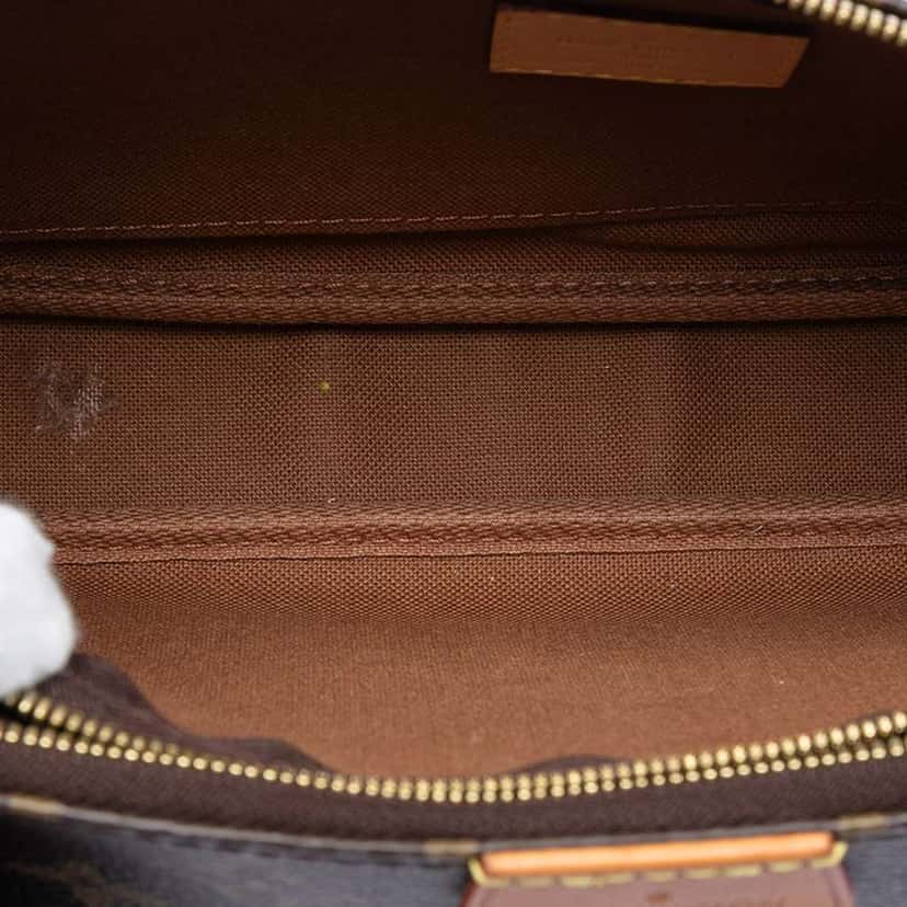 Louis Vuitton Monogram Multi Pochette Accessoires Brown Very good condition - Model View