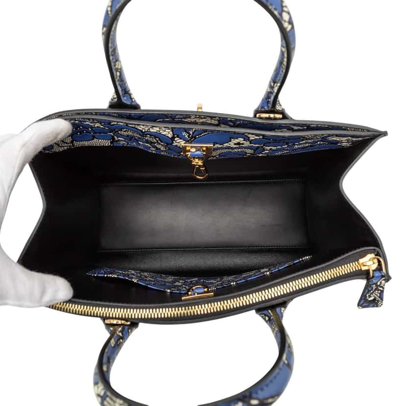 Louis Vuitton Embossed Leather Flower Lace City Steamer MM Blue Leather Good condition - Model View