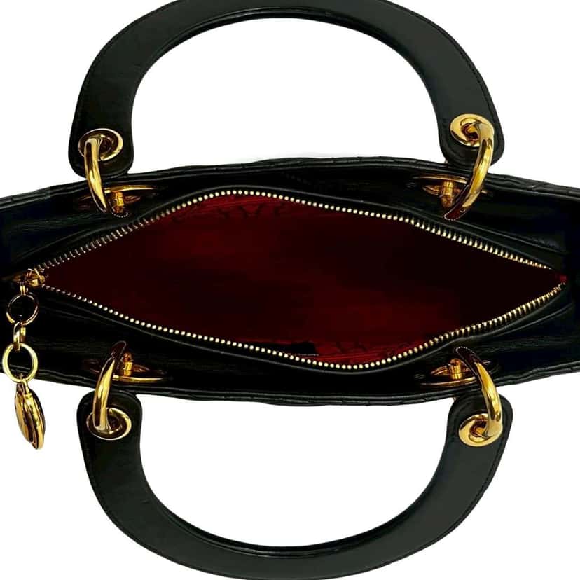 Dior Medium Lambskin Cannage Lady Dior Black Leather Good condition - Model View