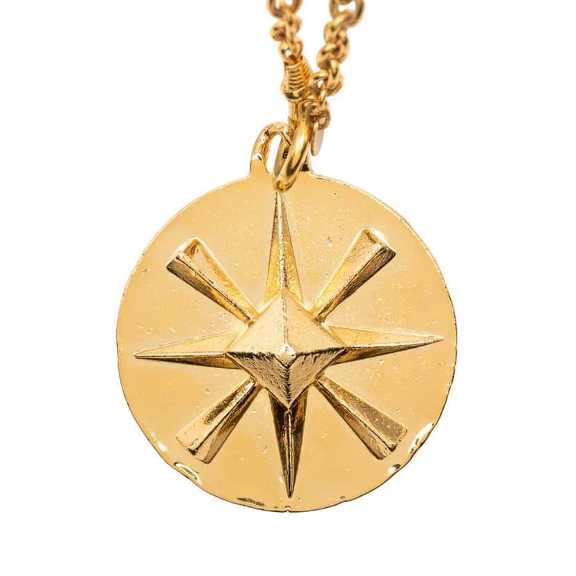 Chanel CC Gold Plated Star Round Pendant Necklace Gold Metal Very good condition - Back View