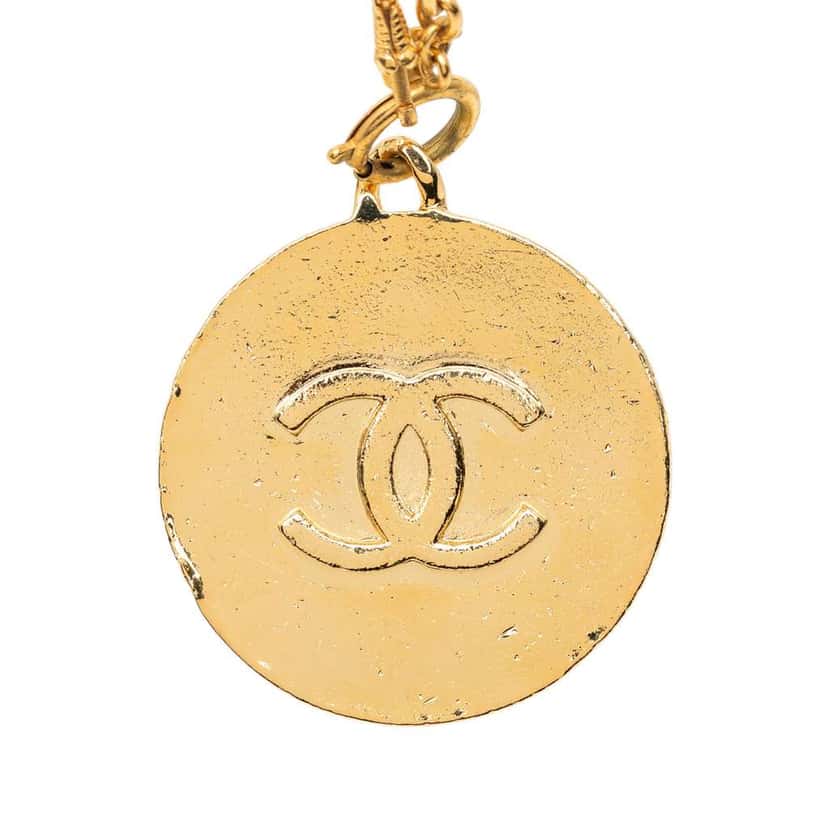 Chanel CC Gold Plated Star Round Pendant Necklace Gold Metal Very good condition - Inside View