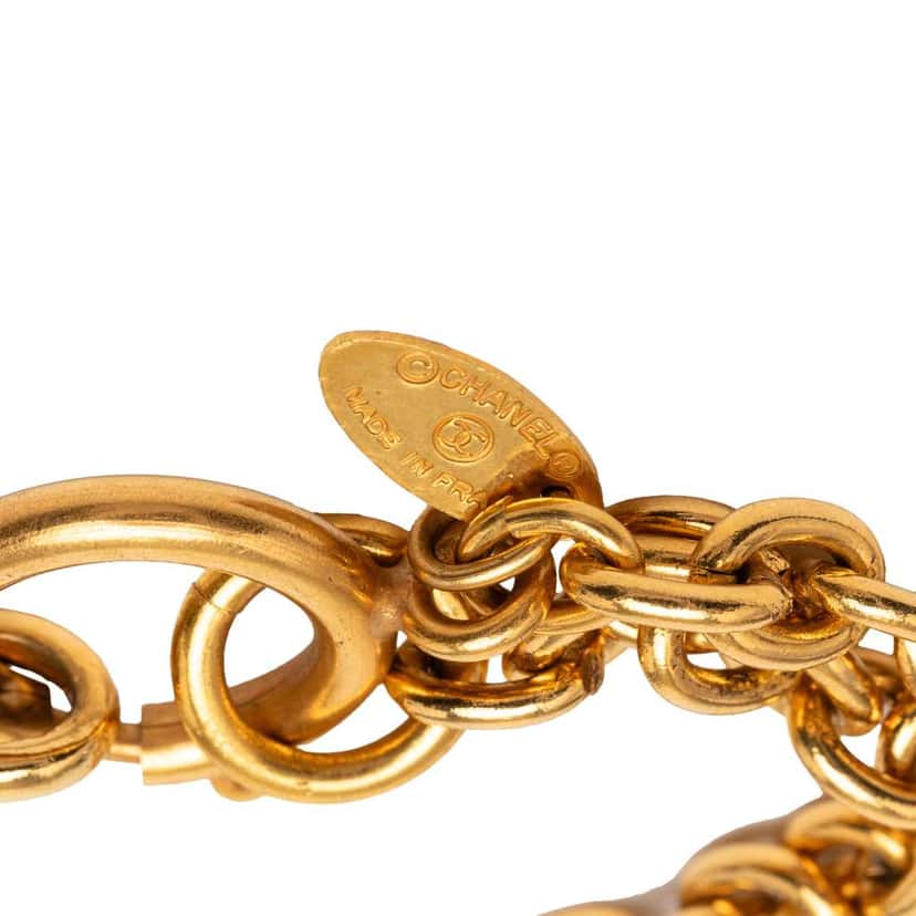 Chanel Gold Plated CC Quilted Pendant Necklace Gold Metal Good condition - Box View