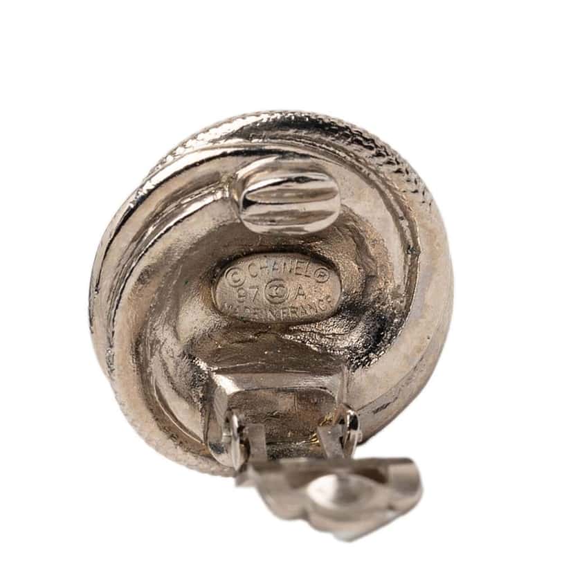 Chanel CC Silver Plated Round Clip on Earrings Silver Metal Very good condition - Inside View