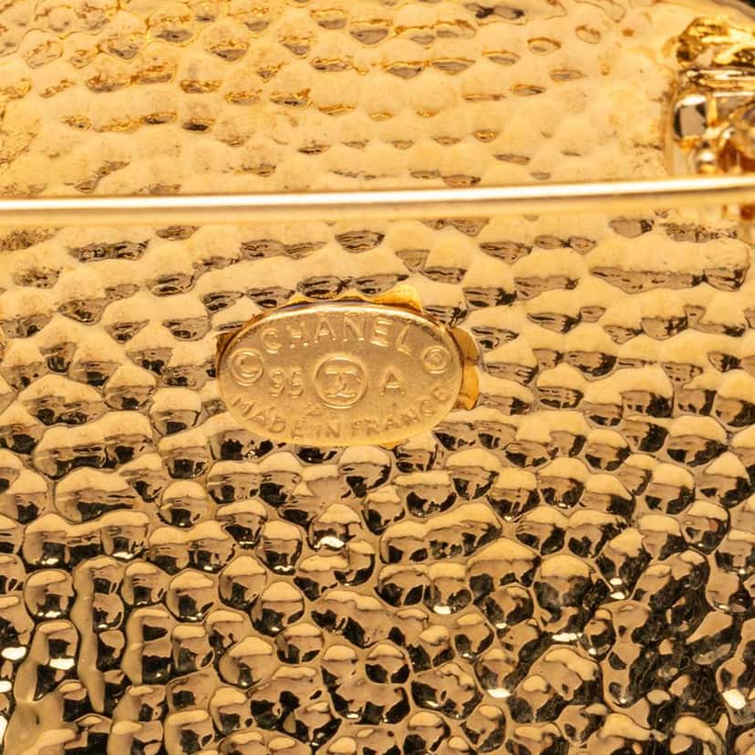 Chanel CC Gold Plated Clover Brooch Gold Metal Very good condition - Inside View