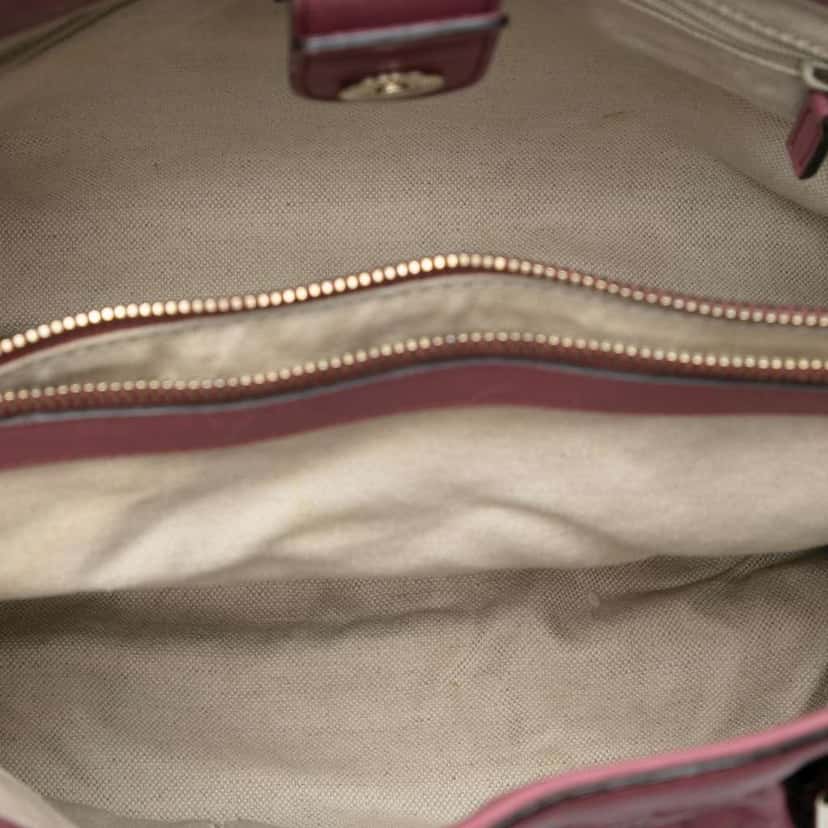 Gucci Microguccissima Sukey Tote Pink Leather Very good condition - Model View