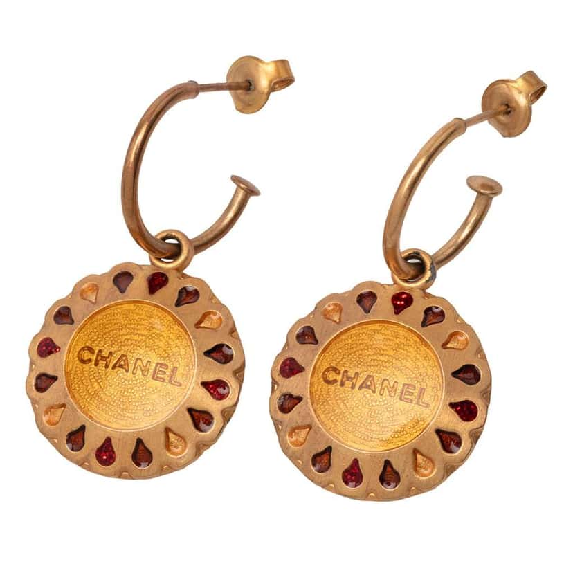 Chanel Gold Plated Enamel Logo Round Scalloped Swing Push Back Earrings Gold Metal Very good condition - Front View