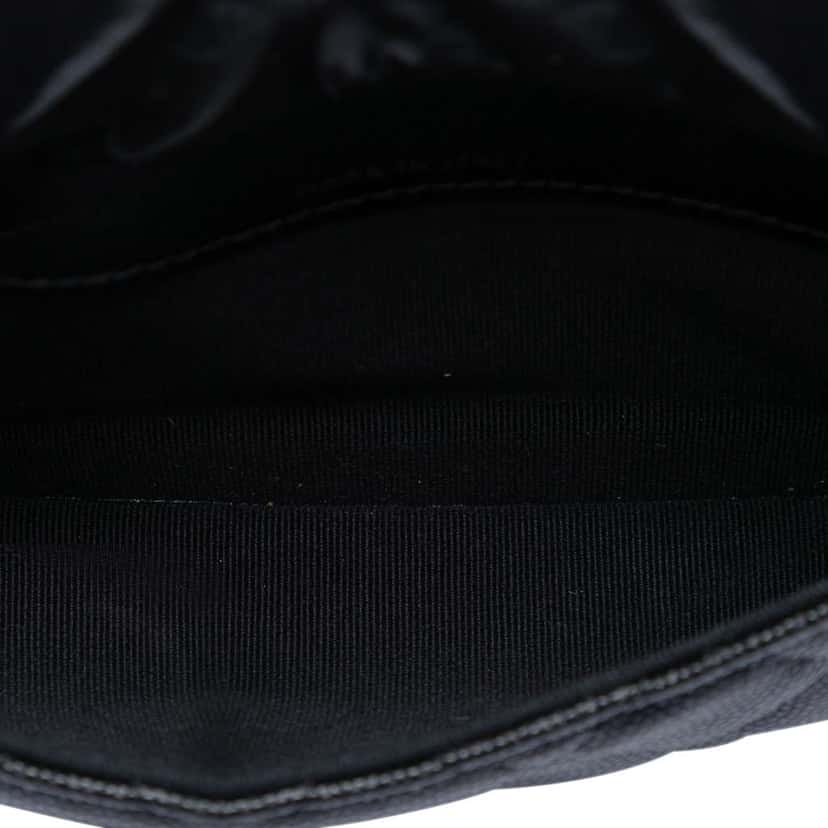Chanel Nylon Graffiti Foldable Shopping Tote in Caviar Flap Black Leather Very good condition - Model View
