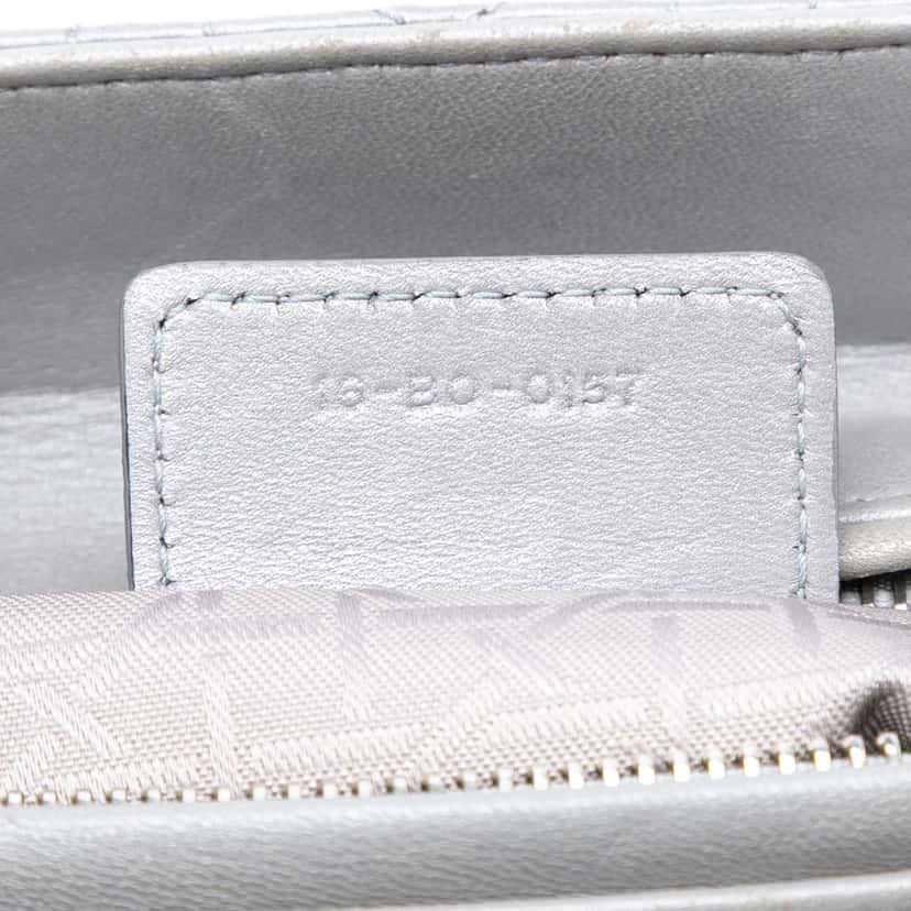 Dior Medium Pearlescent Lambskin Cannage Lady Dior Grey Leather Very good condition - Box View