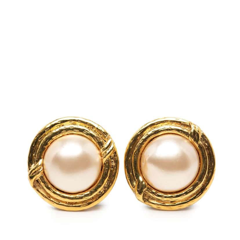 Chanel Gold Plated Faux Pearl Round Clip On Earrings Gold Metal Very good condition - Front View