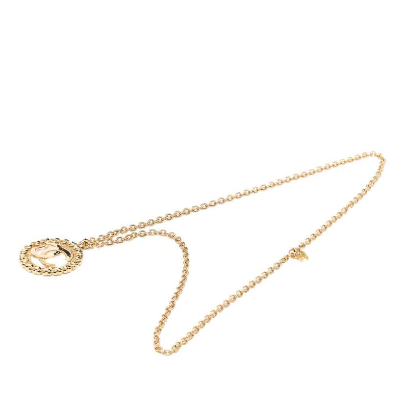 Chanel Gold Plated CC Medallion Heart Pendant Necklace Gold Metal Very good condition - Front View