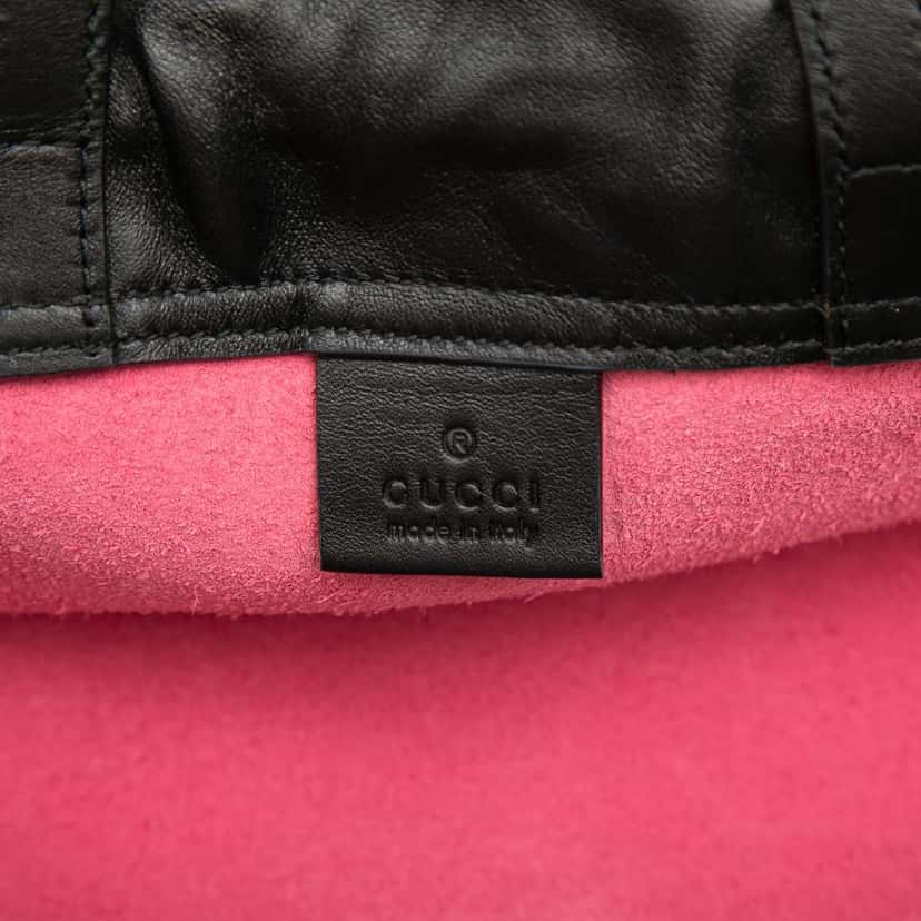 Gucci Leather Logo Drawstring Backpack Pink Leather Very good condition - Box View