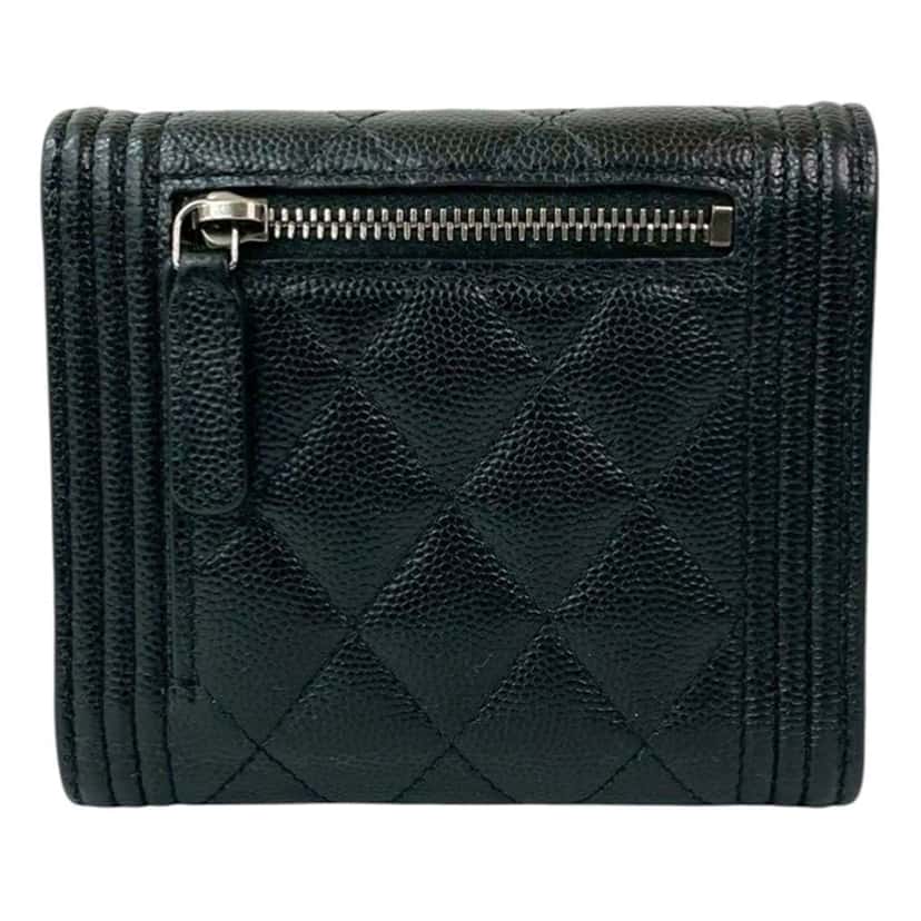 Chanel Quilted Caviar Boy Flap Compact Wallet Black Leather Very good condition - Back View