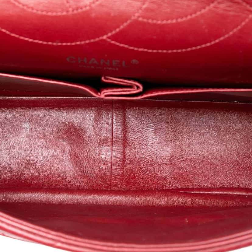 Chanel Quilted Aged Calfskin Reissue 2.55 Double Flap 227 Red Leather Good condition - Model View