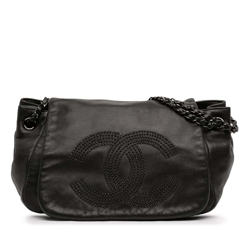 Chanel Lambskin Studded CC Accordion Flap Black Leather Very good condition - Front View