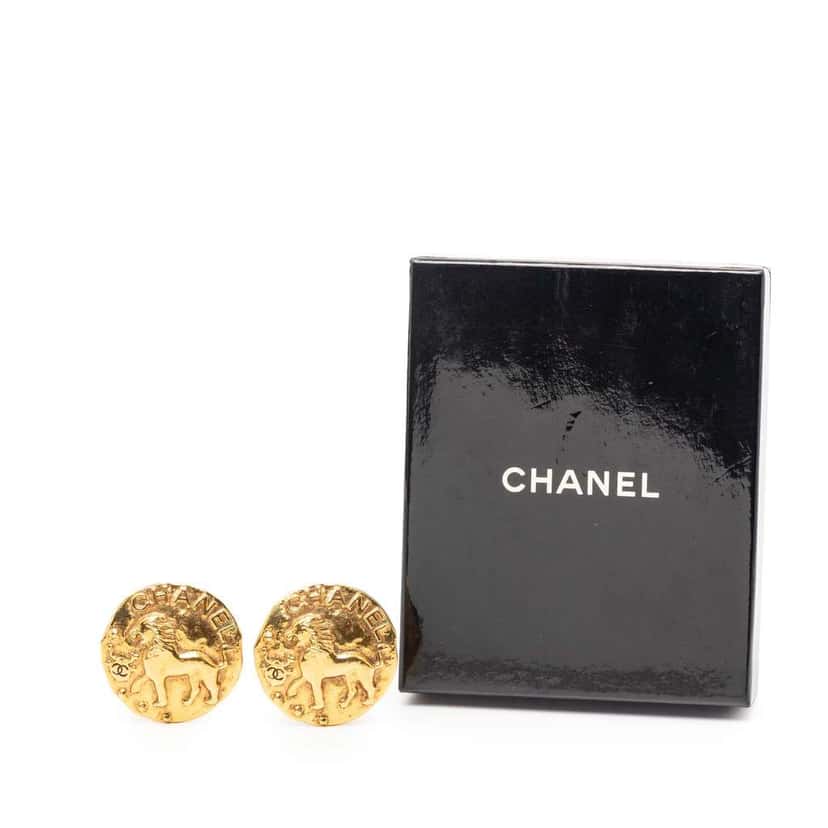 Chanel Gold Plated Lion Round Clip On Earrings Gold Metal Very good condition - Box View