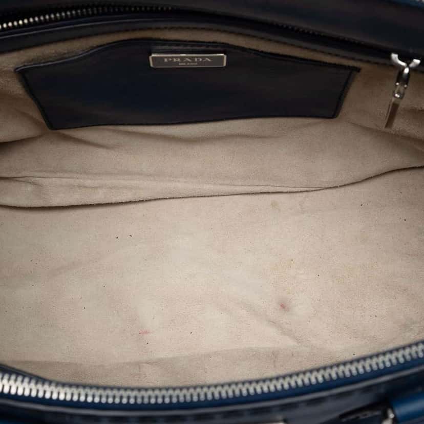 Prada Medium City Calf Hand Stitched Galleria Double Zip Satchel Blue Leather Good condition - Model View