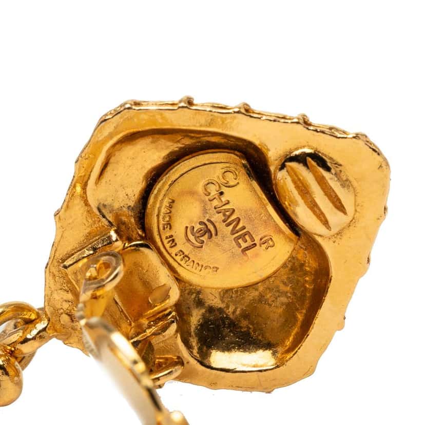 Chanel Quilted Gold Plated Rhinestone Diamond Shape Drop Clip On Earrings Gold Metal Good condition - Model View