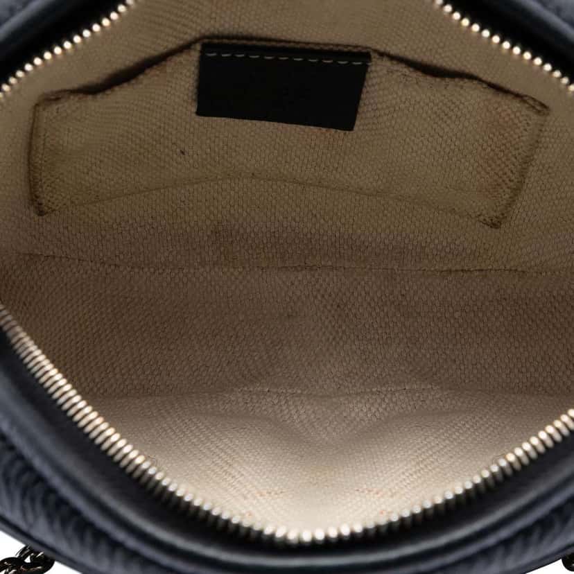 Gucci Mini Pebbled Calfskin Soho Chain Crossbody Black Leather Very good condition - Model View