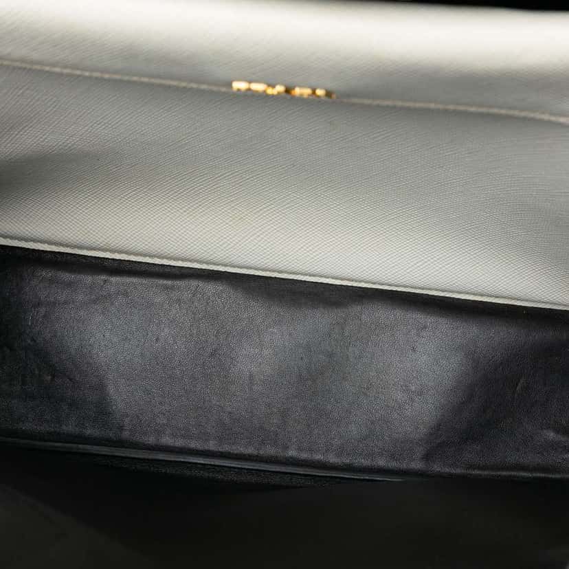 Prada Medium Saffiano Cuir Double Satchel White Leather Good condition - Model View